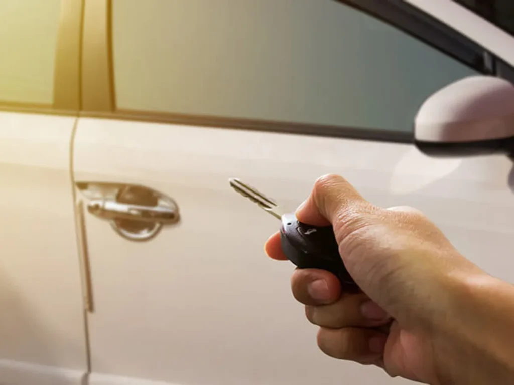 Berikut 10 cara membuka pintu mobil yang tertutup secara otomatis