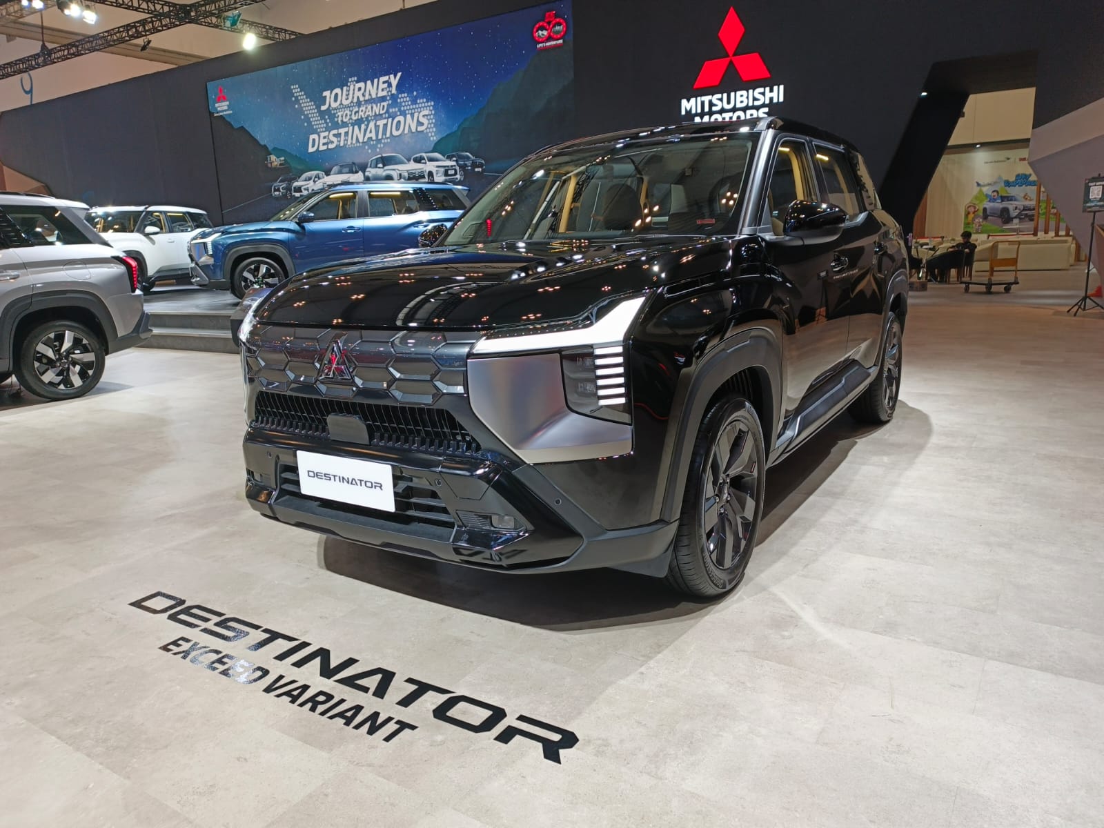 8 Fitur Penting Mitsubishi Destinator yang Berguna Saat Hujan